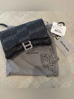 Balenciaga Black Denim Logo Hourglass Purse Wallet On Chain brand NWT $1250